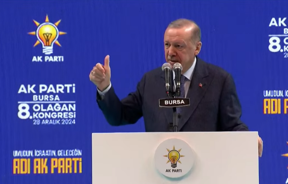 Cumhurbaşkanı Erdoğan Bursa’da: Faiz de düşecek enflasyon da Cumhurbaşkanı Recep Tayyip Erdoğan, AK Parti Bursa 8. Olağan İl