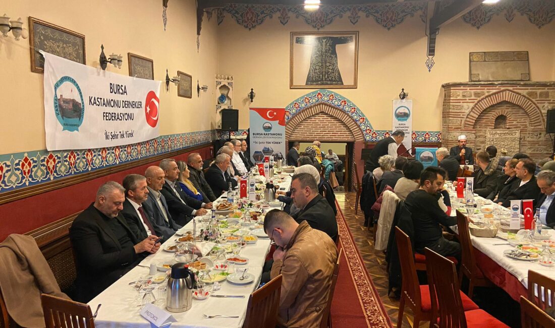 Bursa’da büyük Kastamonu buluşması Bursa Kastamonu Dernekler Federasyonu (KASDERFED) yönetimi ve üyeleri, kent protokolü