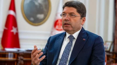 Adalet Bakanı Yılmaz Tunç, Bursa Adliyesinde duruşma salonunda gerçekleşen silahlı