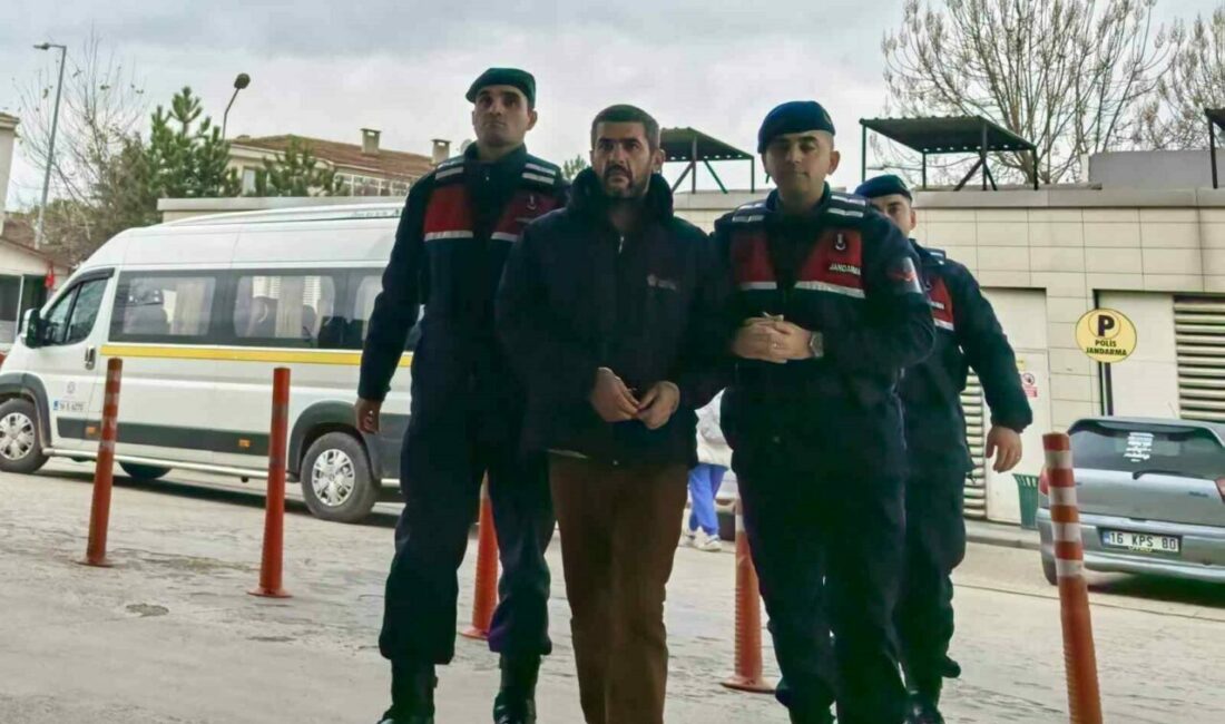 Annesinden zorla para alan oğlu tutuklandı Bursa’nın İnegöl ilçesinde annesinin zorla parasını aldığı iddia edilen oğul