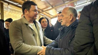 Osmangazi Belediye Başkanı Erkan Aydın, Alaaddin ve Yahşibey mahallelerini ziyaret