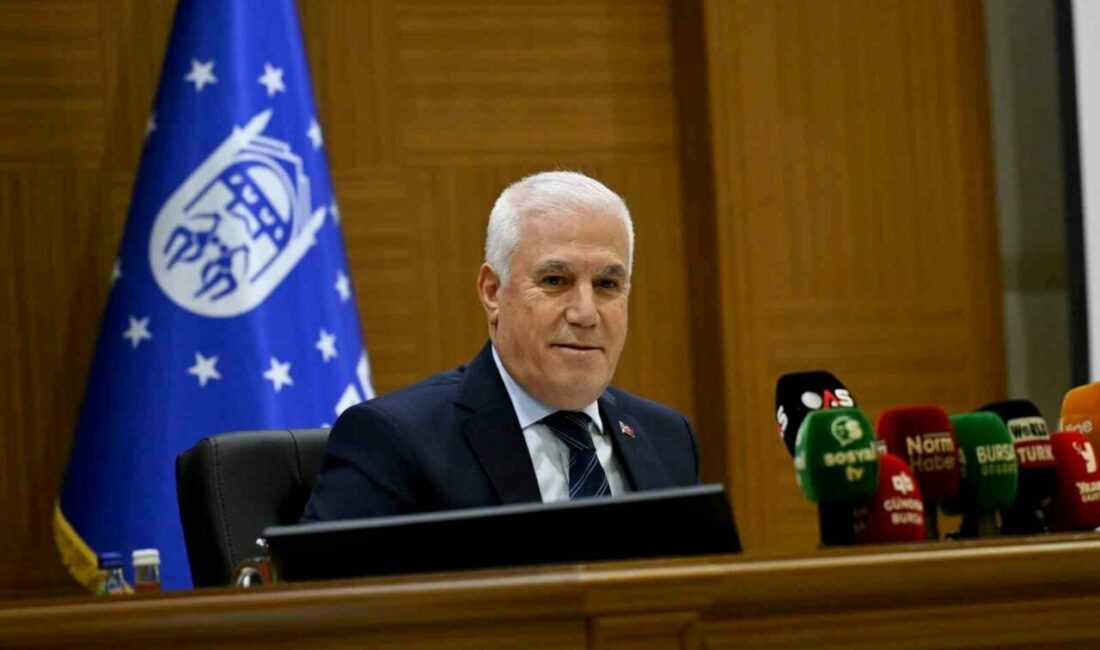Bozbey: “Hiç kimsenin inancı kilogramla tartılamaz” Bursa Büyükşehir Belediye Başkanı Mustafa Bozbey, Büyükşehir Belediye Meclisi’nde kendisine
