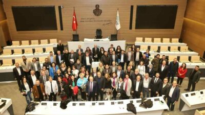 Nilüfer Belediye Başkanı Şadi Özdemir, 2024 yılının son Muhtarlar Toplantısı’nda,