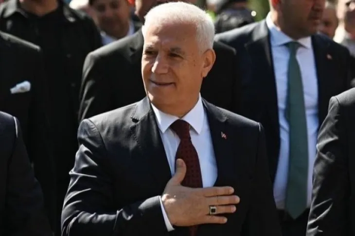 Başkan Bozbey: Yılbaşında emeklilere 2 bin TL dağıtılacak Bursa Büyükşehir Belediye Başkanı Mustafa Bozbey, yılbaşında ihtiyaç sahibi emeklilere