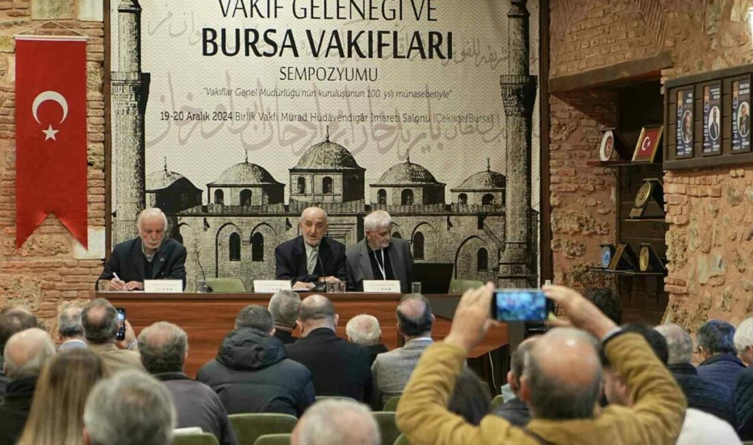 ’Bursa Vakfiyeleri ve Vakıf Sergi Eserleri Fotoğraf Sergisi’ açıldı Bursa’da Vakıflar Genel Müdürlüğü’nün kuruluşunun 100. yılı çerçevesine hazırlanan “Bursa