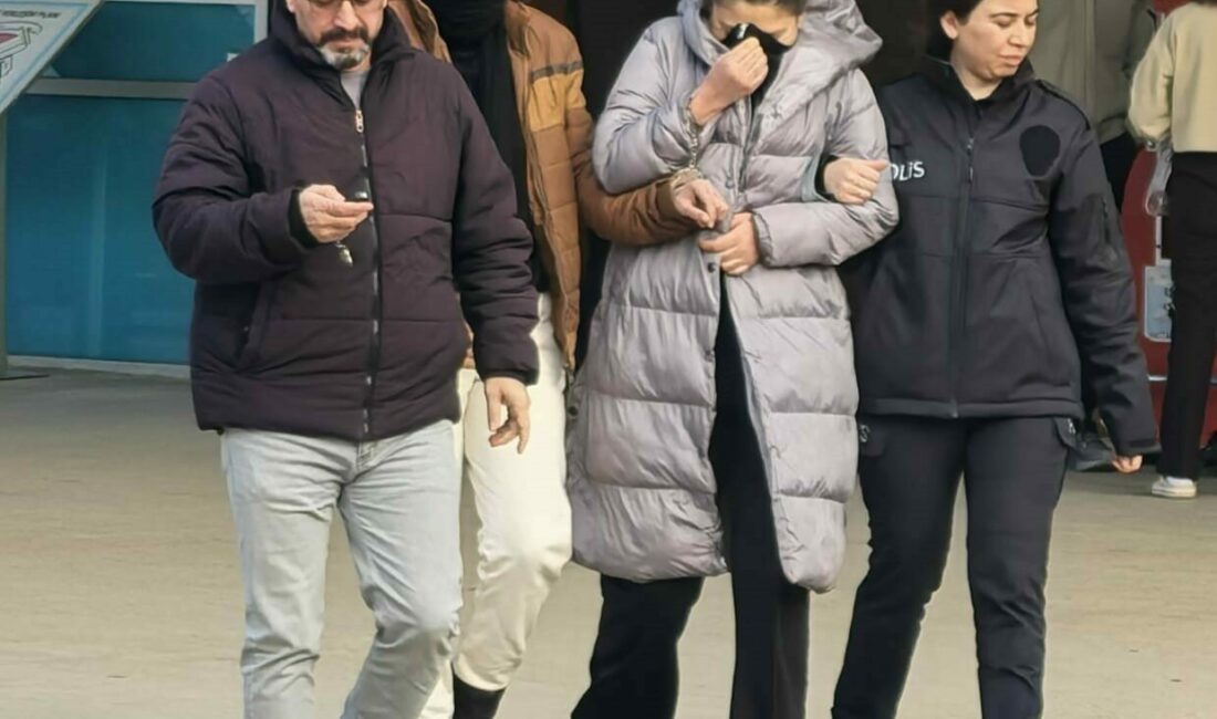 Bursa’da 4 evi soyan kadınlara ev hapsi Bursa’nın İnegöl ilçesinde 4 ayrı adresten 200 bin TL’lik ziynet