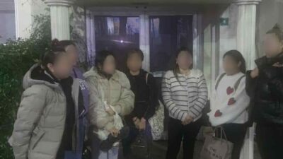 Bursa’da yakalanan 7 kaçak göçmen sınır dışı edildi. Bursa Emniyet