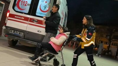 Bursa’nın İnegöl ilçesinde iki otomobilin kafa kafaya çarpıştığı kazada 4