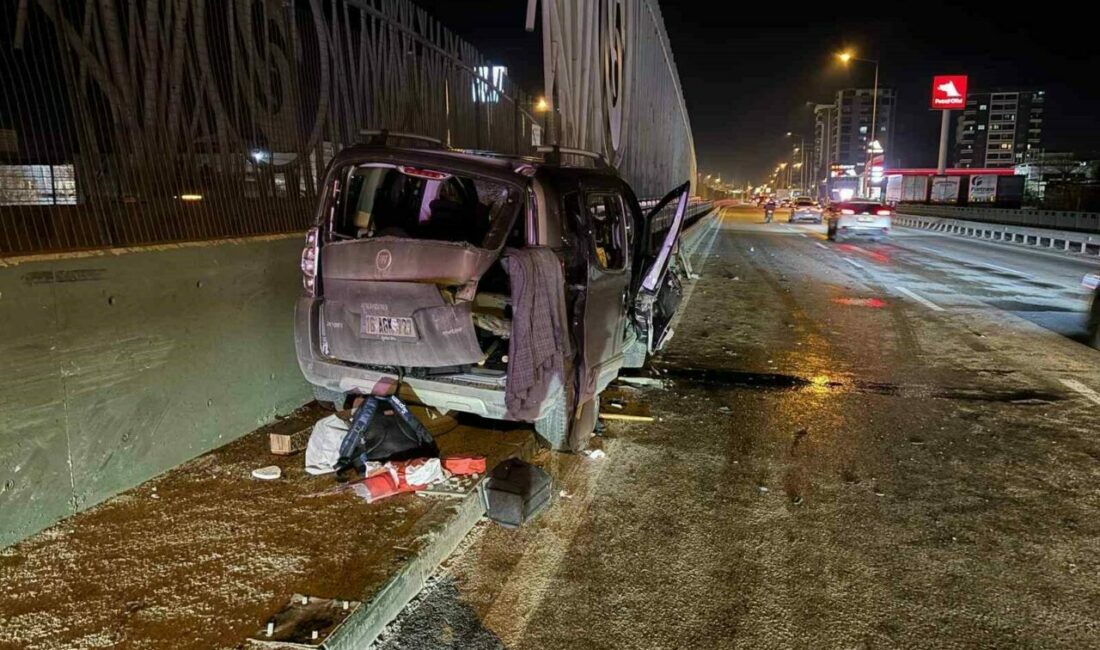 Bursa’da kontrolden çıkan otomobil bariyerlere ok gibi saplandı: 1 yaralı Bursa’da kontrolden çıkan otomobil, yol kenarında bulunan demir bariyerlere saplandı.