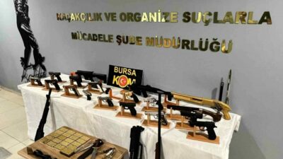 Bursa’da yasa dışı silah üretip satışını yaptıkları iddiasıyla gözaltına alınan