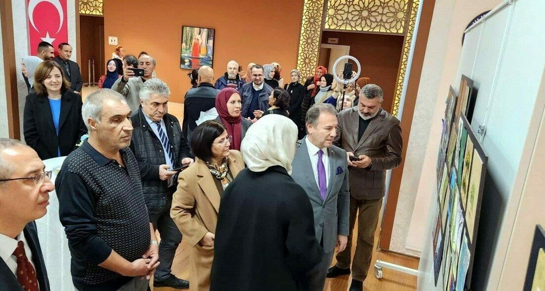Bursa Uludağ Üniversitesinin 50. yıl etkinlikleri çerçevesinde düzenlenen uluslararası sergiye