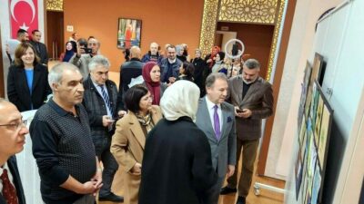 Bursa Uludağ Üniversitesinin 50. yıl etkinlikleri çerçevesinde düzenlenen uluslararası sergiye