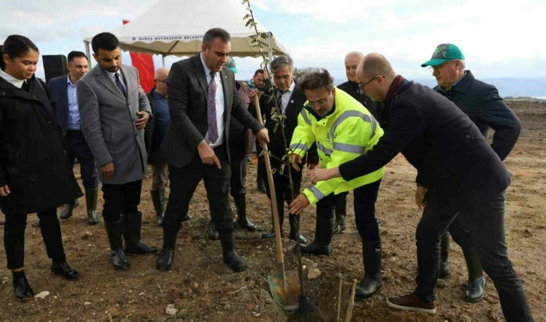 Bursa Büyükşehir Belediyesi tarafından şehit öğretmen Şenay Aybüke Yalçın adına