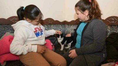 Osmangazi Belediyesi, çocuklara kitap okuma alışkanlığı ve hayvan sevgisi kazandırmak