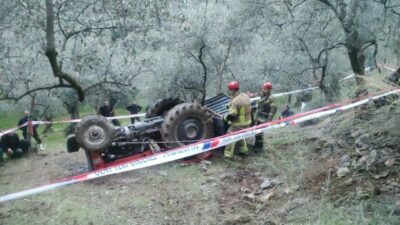 Bursa’nın Orhangazi ilçesinde traktör kontrolden çıkarak devrildi. Traktörün altında kalan