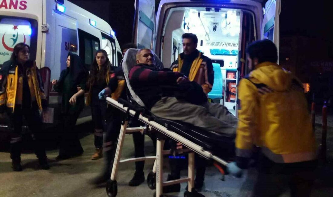 Dünürler arasında silahlı kavga: 1 yaralı Bursa’nın İnegöl ilçesinde iki dünür arasında çıkan silahlı kavgada, dünürlerden