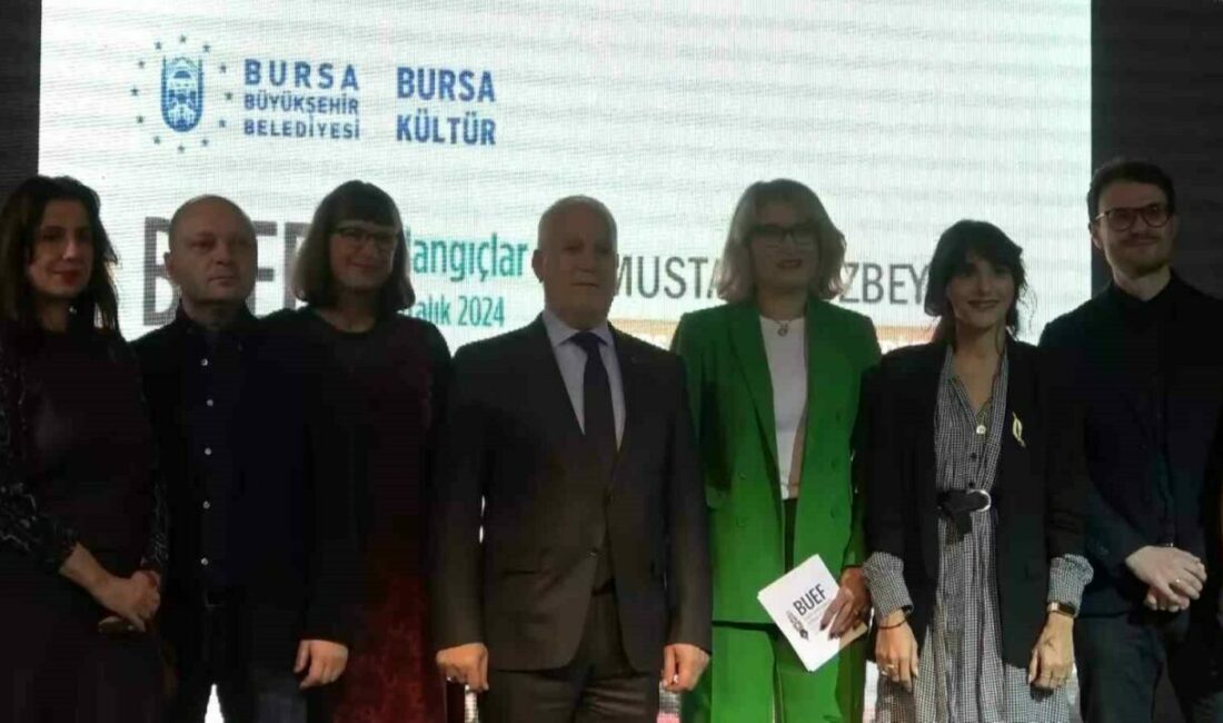 Edebiyat Festivali Bursa’da kutlandı “Uluslararası Edebiyat Festivali” Bursa’nın Osmangazi ilçesinde başladı. Bursa’nın Osmangazi ilçesinde
