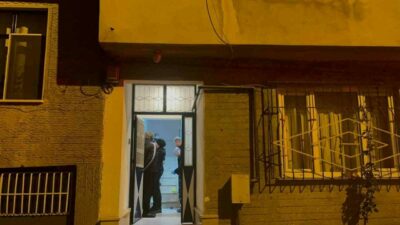 Bursa’da uyuşturucu ticareti yaptığı sırada ekiplerce kıstırılan şahıs, polislerin üzerine