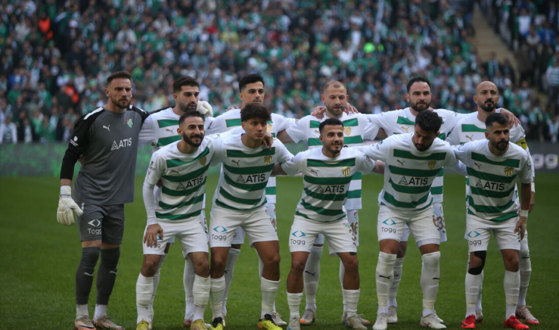 Devreyi 39 puanla namağlup lider tamamlayan Bursaspor’da futbolculara 8 gün