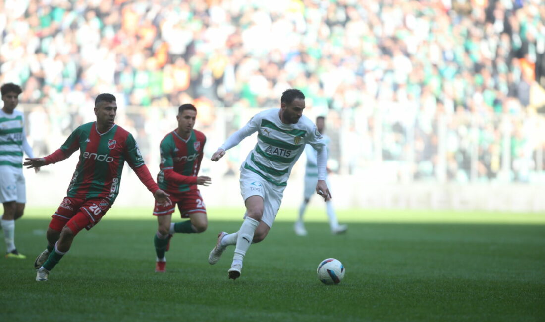 Bursaspor’a kötü haber Karşıyaka maçında sarı kart gören Bursasporlu futbolcu Musa Çağıran cezalı