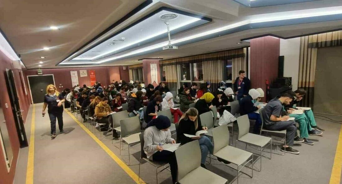 Hayat Hastanesi’nde sınav heyecanı Özel Hayat Hastanesi çalışanlarının eğitimi ile birlikte ölçme ve değerlendirme
