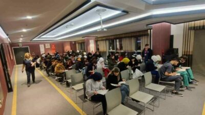 Özel Hayat Hastanesi çalışanlarının eğitimi ile birlikte ölçme ve değerlendirme