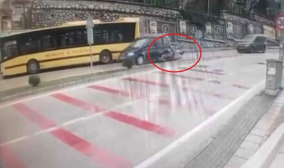 Kaza yapan motosikletliye yardım etmek istedi, o da kaza yaptı Bursa’da bir motosikletlinin kaza yaptığını gören başka bir motosiklet sürücüsü,