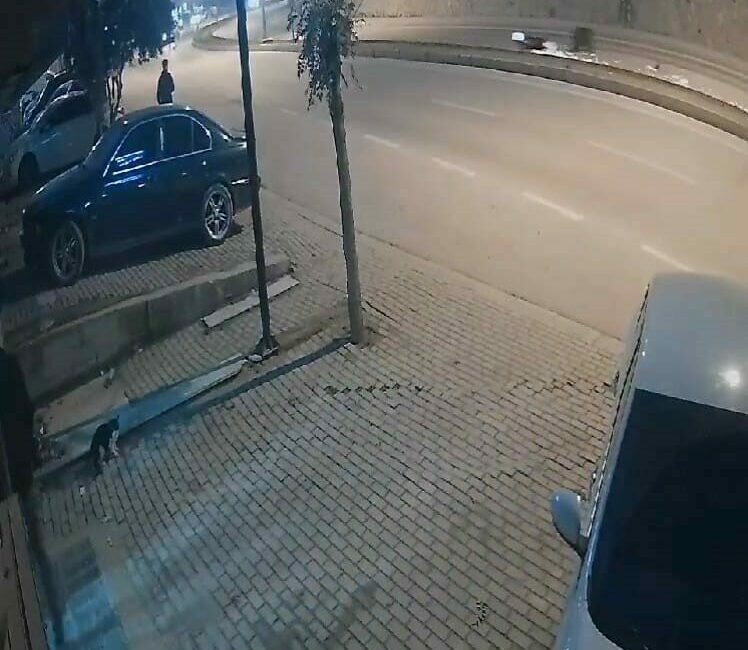 Bursa’nın İnegöl ilçesinde kontrolden çıkan motosiklet 30 metre sürüklendi. Kazanın