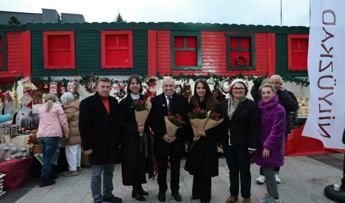 Nilüfer Yeni Yıl Festivali’ne yoğun ilgi Nilüfer Cumhuriyet Meydanı’nda düzenlenen “Nilüfer Yeni Yıl Festivali”, alışveriş stantları,