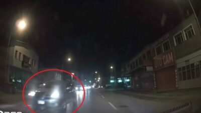 Bursa’da seyir halindeki bir sürücü sollama yaparken faciaya yol açıyordu.