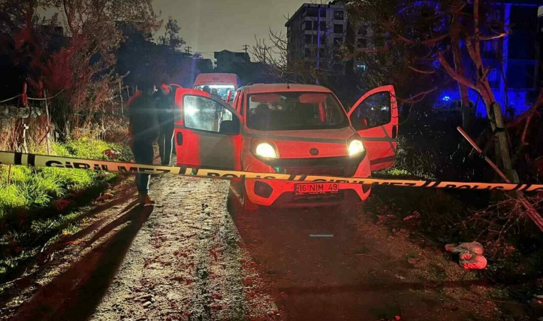 Bursa’da bir kişi otomobilde arkadaşını öldürdü Bursa’da araçta tartışan gençlerden biri, diğerini bıçakla öldürdü. Şüpheli daha