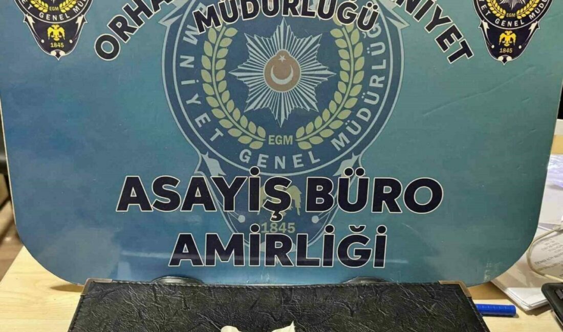 Orhangazi’de yapılan operasyonda uyuşturucu ve ruhsatsız silah ele geçirildi Orhangazi İlçe Emniyet Müdürlüğü ekipleri, 3 gün içinde gerçekleştirdiği denetim