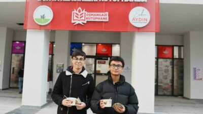 Osmangazi Belediyesi Hasan Âli Yücel Dünya Klasikleri Kütüphanesi’ne ders çalışmaya