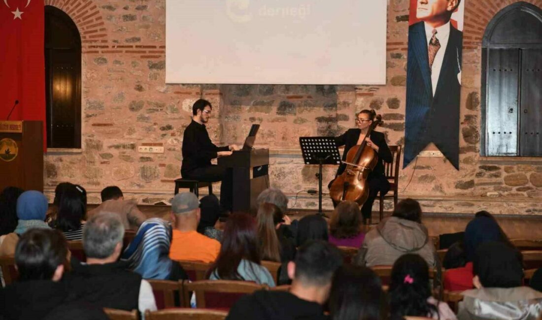 Osmangazi’de büyüleyici klasik müzik konseri Osmangazi Belediyesi, Yaşamdaş Derneği ile birlikte düzenlediği klasik müzik konseri