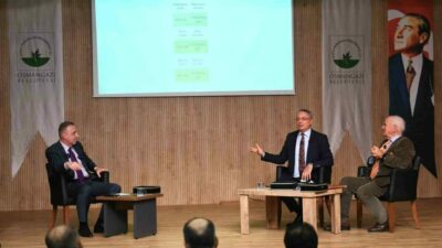 Osmangazi Belediyesi’nin düzenlediği söyleşide “Yerli Mallarının Neden Satıldığı” usta gazeteci