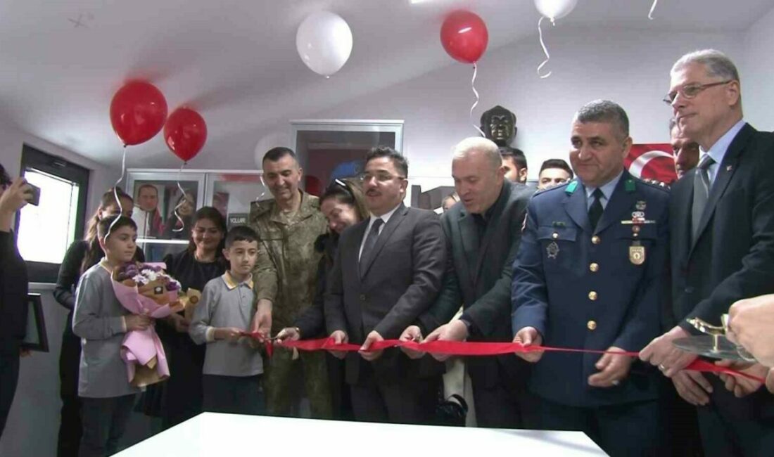Şehit Tunahan Yavuz Kütüphanesi törenle açıldı Pençe-Kilit operasyonunda el yapımı patlayıcının infilak etmesi sonucu şehit düşen