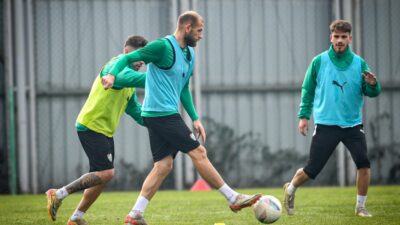 Bursaspor, sezonun ikinci yarı hazırlıklarına devam ediyor. Teknik Direktör Pablo
