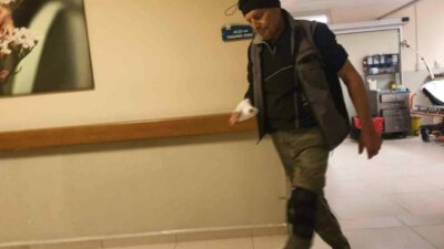 Bursa’nın İnegöl ilçesinde spiral makinesiyle plastik boru kesmeye çalışırken elini