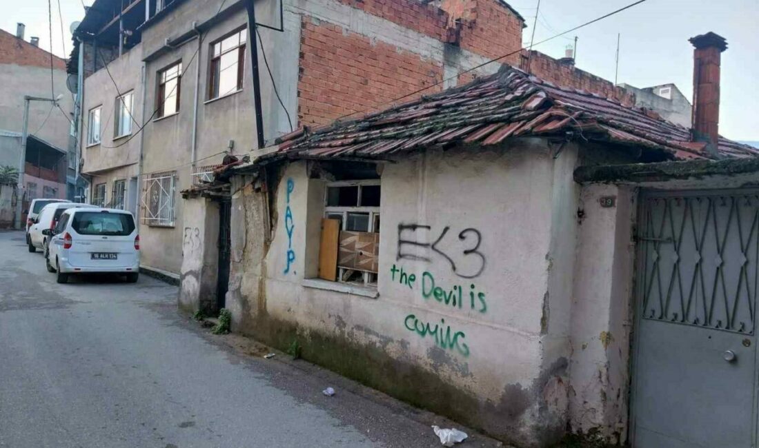 Tehlike arz eden metruk binalar yıkılıyor Osmangazi Belediyesi, vatandaşların can ve mal güvenliği açısından tehlike arz