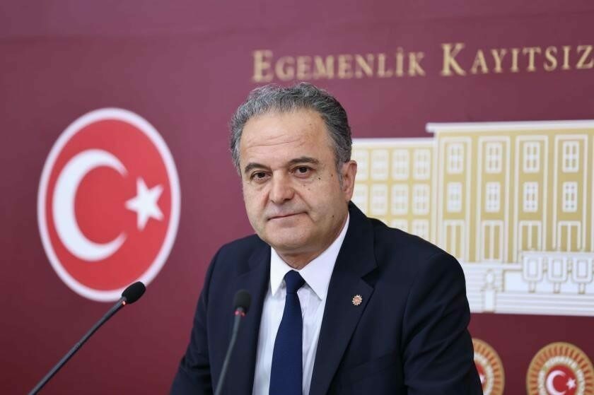TOFAŞ’ta işten çıkarmalar Meclis gündeminde Emek Partisi İstanbul Milletvekili İskender Bayhan, otomotiv devi TOFAŞ’ın 700