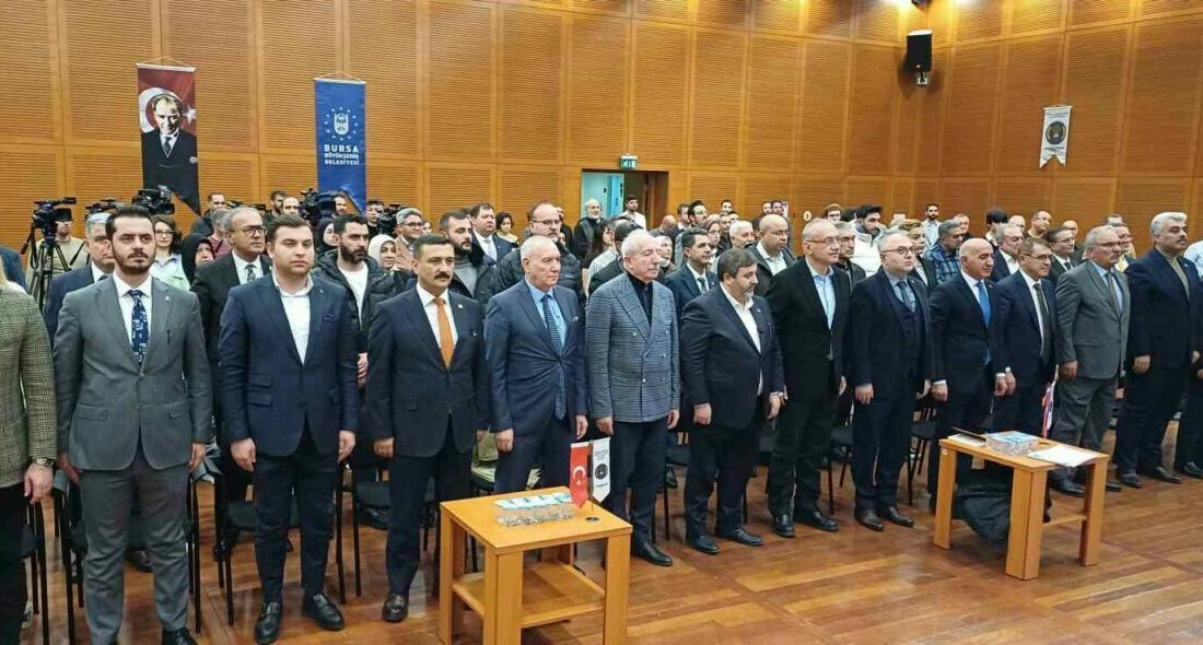 TR Düşünce Kulübü’nde yeni dönem TR Düşünce Kulübü 6.Olağan Genel Kurulu Merinos Atatürk Kültür Merkezi’nde