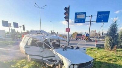 Bursa Yenişehir-İznik yolunda direksiyon hakimiyetini kaybeden otomobil sürücüsü hayatını kaybederken,