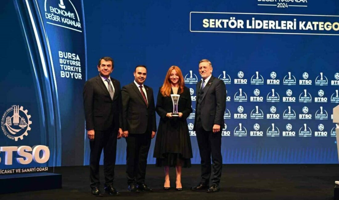 Uludağ Elektrik 2024 yılını sektör lideri ödülüyle kapattı Uludağ Elektrik, sektöründe gösterdiği başarılarla Bursa Ticaret ve Sanayi Odası’nın