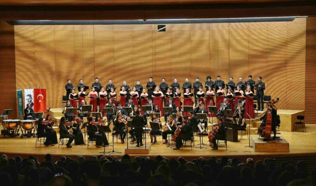 Yeni yıla özel muhteşem konser Nilüfer Oda Orkestrası ve Nilüfer Çoksesli Korosu düzenlediği Yeni Yıl