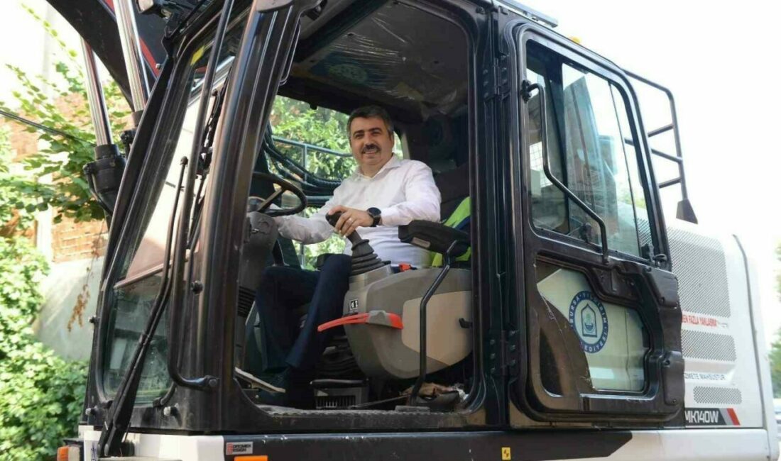 Yıldırım’da 7 mahallede kentsel dönüşüm başlayacak Bursa’da Yıldırım Belediye Başkanı Oktay Yılmaz, geçtiğimiz dönem gerçekleştirdikleri imar