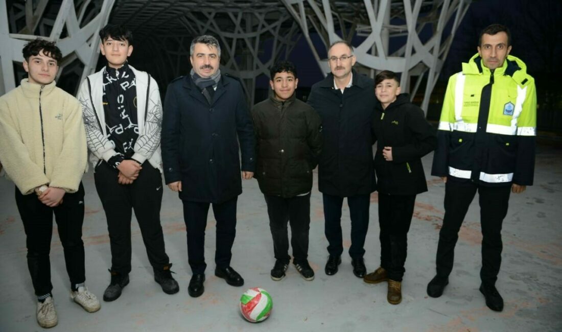 Yıldırım Belediyesi, Piremir Mahallesi’ne 9 bin metrekarelik çok amaçlı gençlik