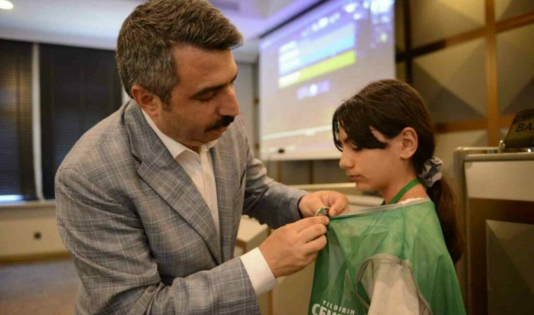 Yıldırım’ın çevre müfettişleri iş başında Yıldırım Belediyesi’nin çevre konusunda farkındalık oluşturmak için hayata geçirdiği ‘Yıldırım