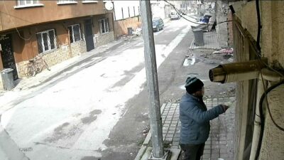 Bursa’nın İnegöl ilçesinde bir evi kundaklandığı iddia edilen ve çocuklarını
