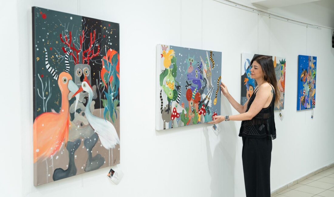 Ressam Özge Tezgör’ün Reenkarnasyon koleksiyonu Nilüfer’de Bursalı ressam Özge Tezgör, Reenkarnasyon adlı dördüncü kişisel sergisini Konak