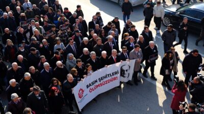 Alçak bir suikast sonucu hayattan koparılan Gazeteci Uğur Mumcu, 32.